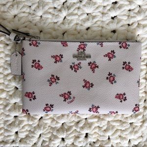 NWOT Coach Floral Wristlet
